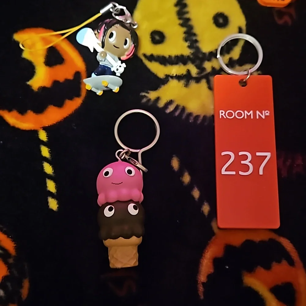 Keychain Bundle - Picture 2 of 6
